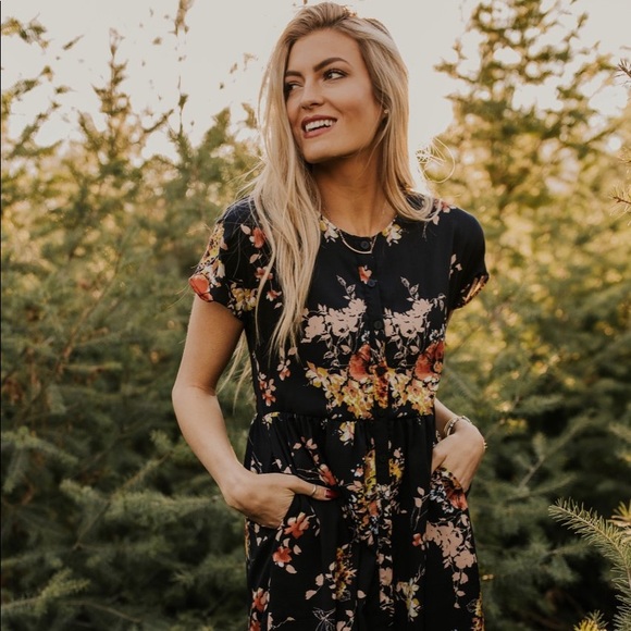Roolee Dresses & Skirts - Roolee Penelope Floral Midi Dress